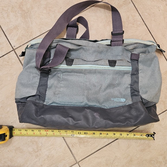 The North Face green travel duffle gym bag athlete expedition pockets dividers - Picture 14 of 16